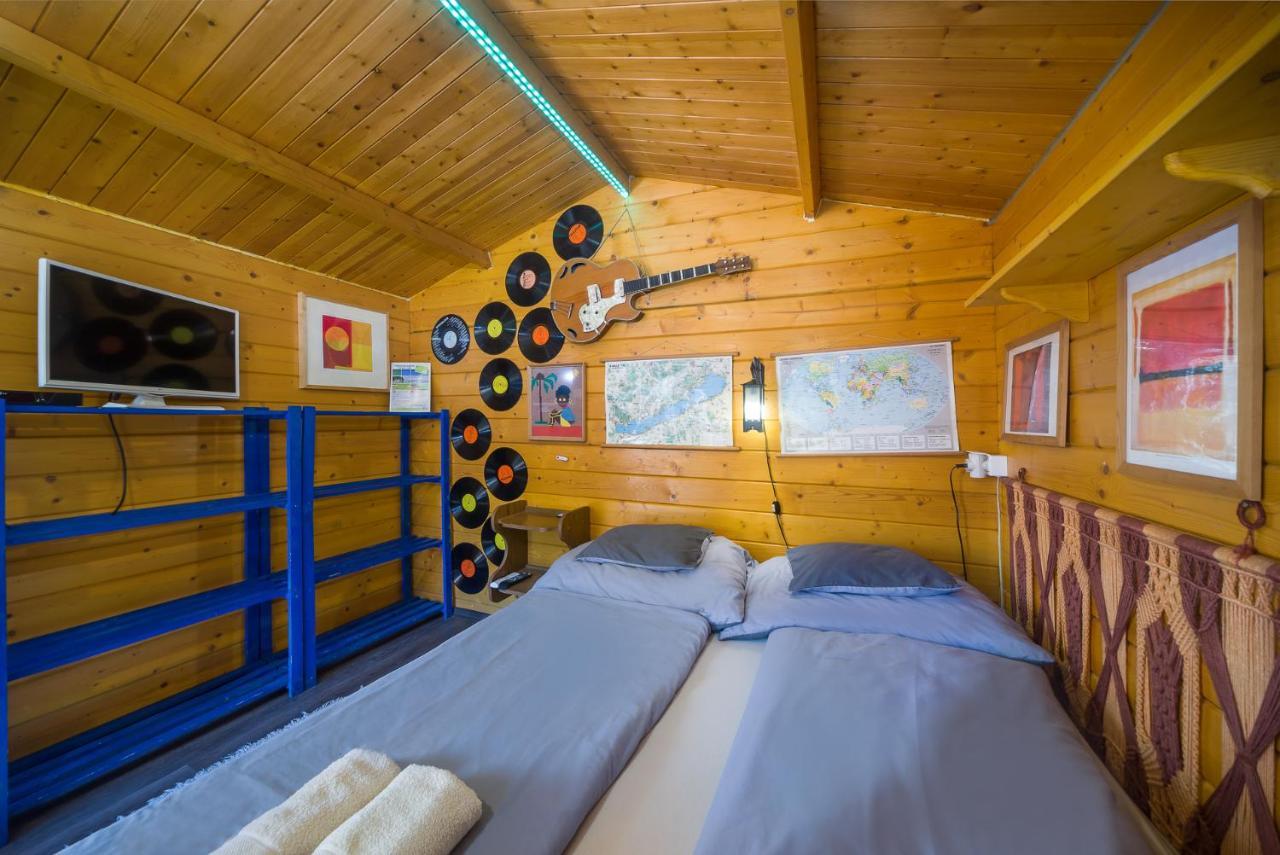 Paros Fahaz Apartment บาลาตอนเฟิลด์วาร์ ภายนอก รูปภาพ